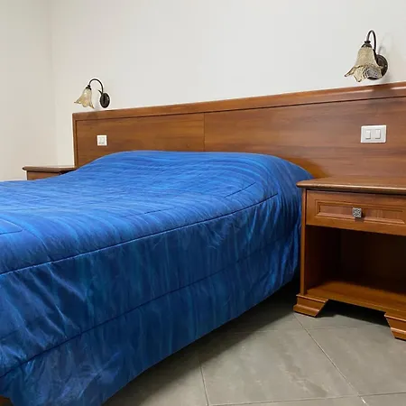 Tequila לינה וארוחת בוקר